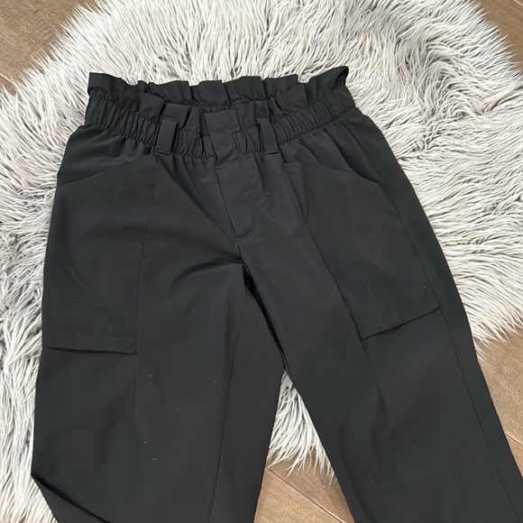 Athleta ruffle waisted size 0 athletic pants - Picture 14 of 17